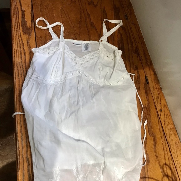 Mediana Tops - No Boundaries